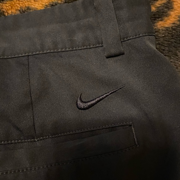 Nike Golf Black Dri-Fit Shorts Size 40 - Picture 3 of 4